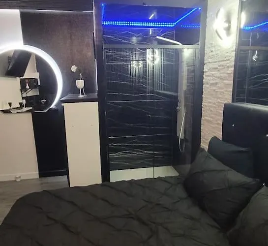 Black And White * ルマン