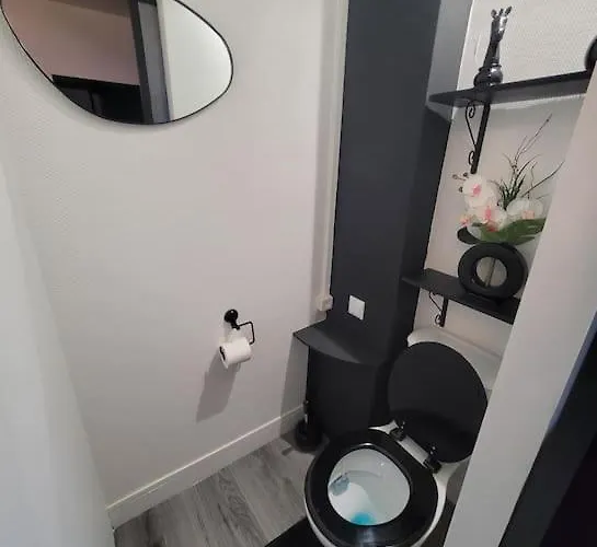 Black And White Apartmán *